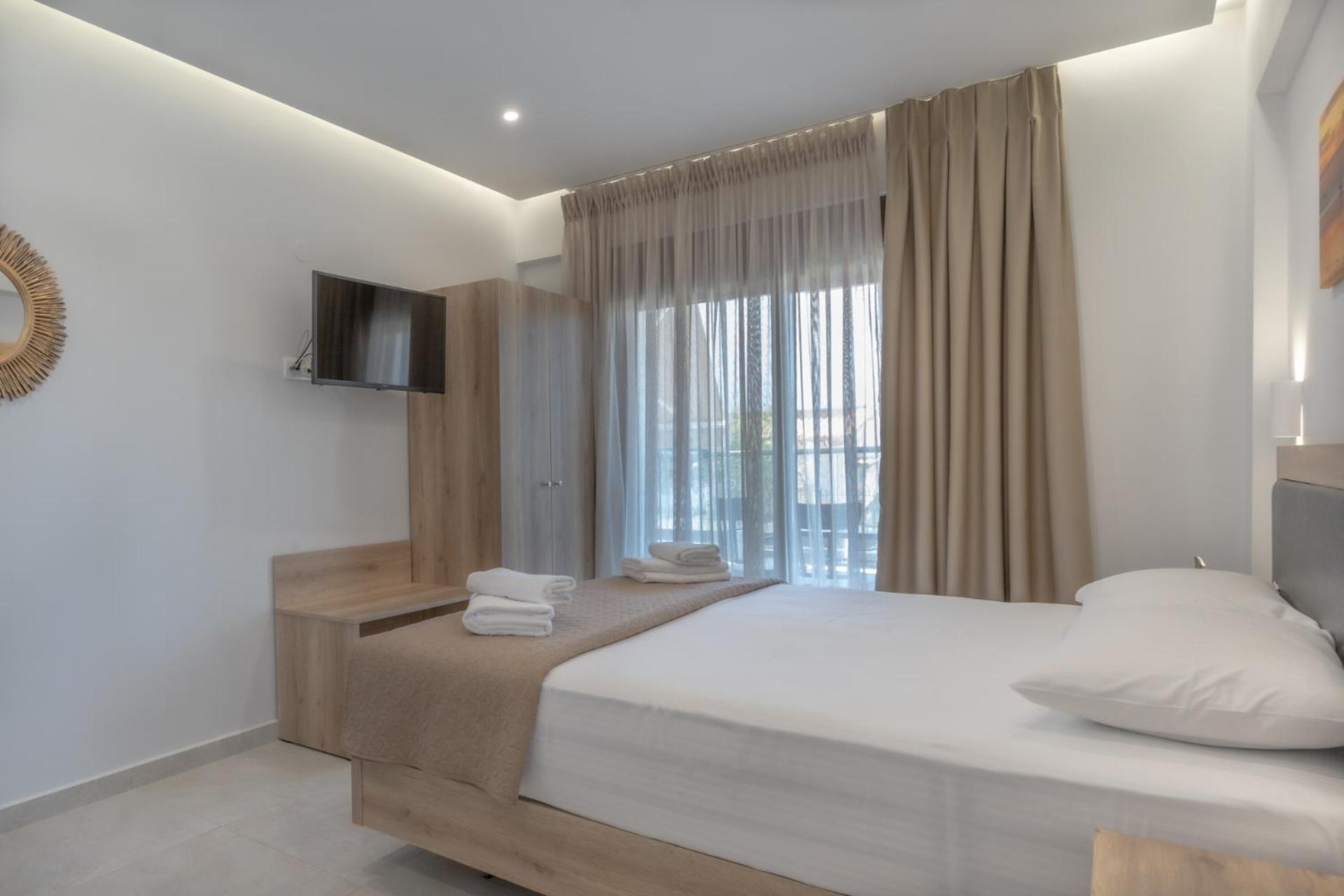 Sunshine Rooms And Suites Vrasná Exterior foto