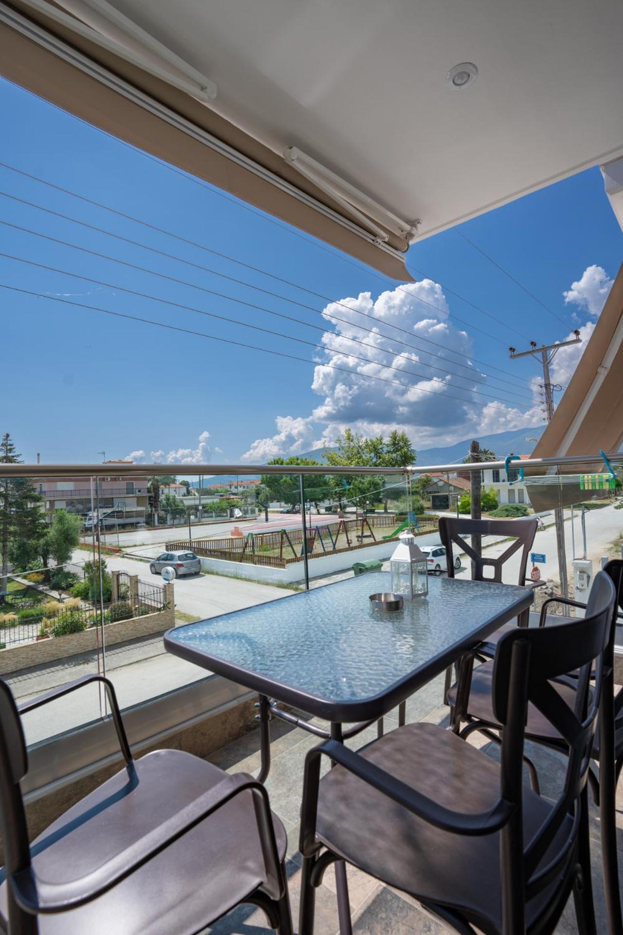 Sunshine Rooms And Suites Vrasná Exterior foto